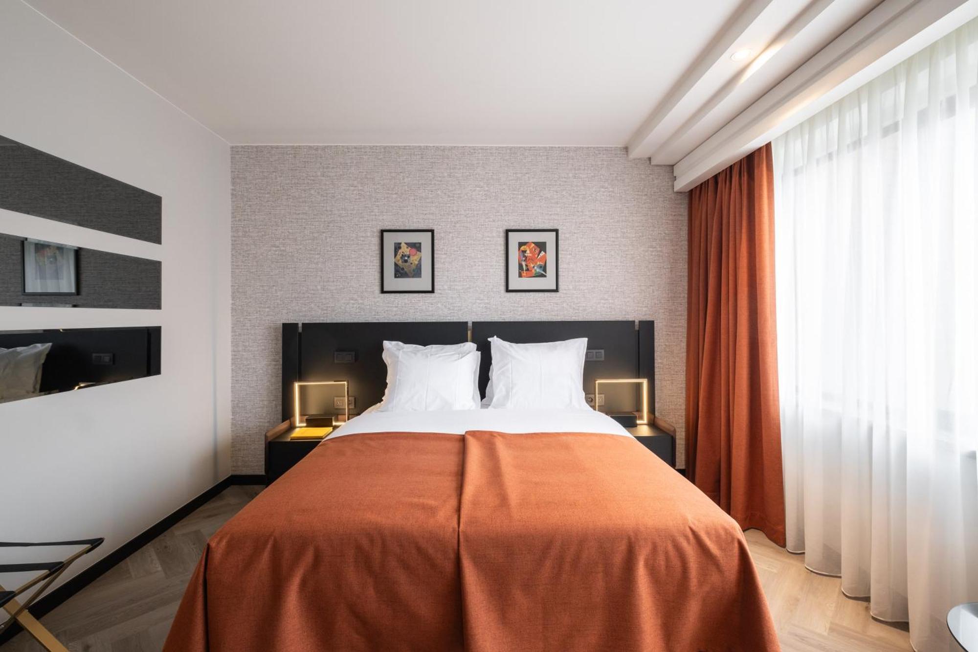 Hyllit Hotel Антверпен Экстерьер фото