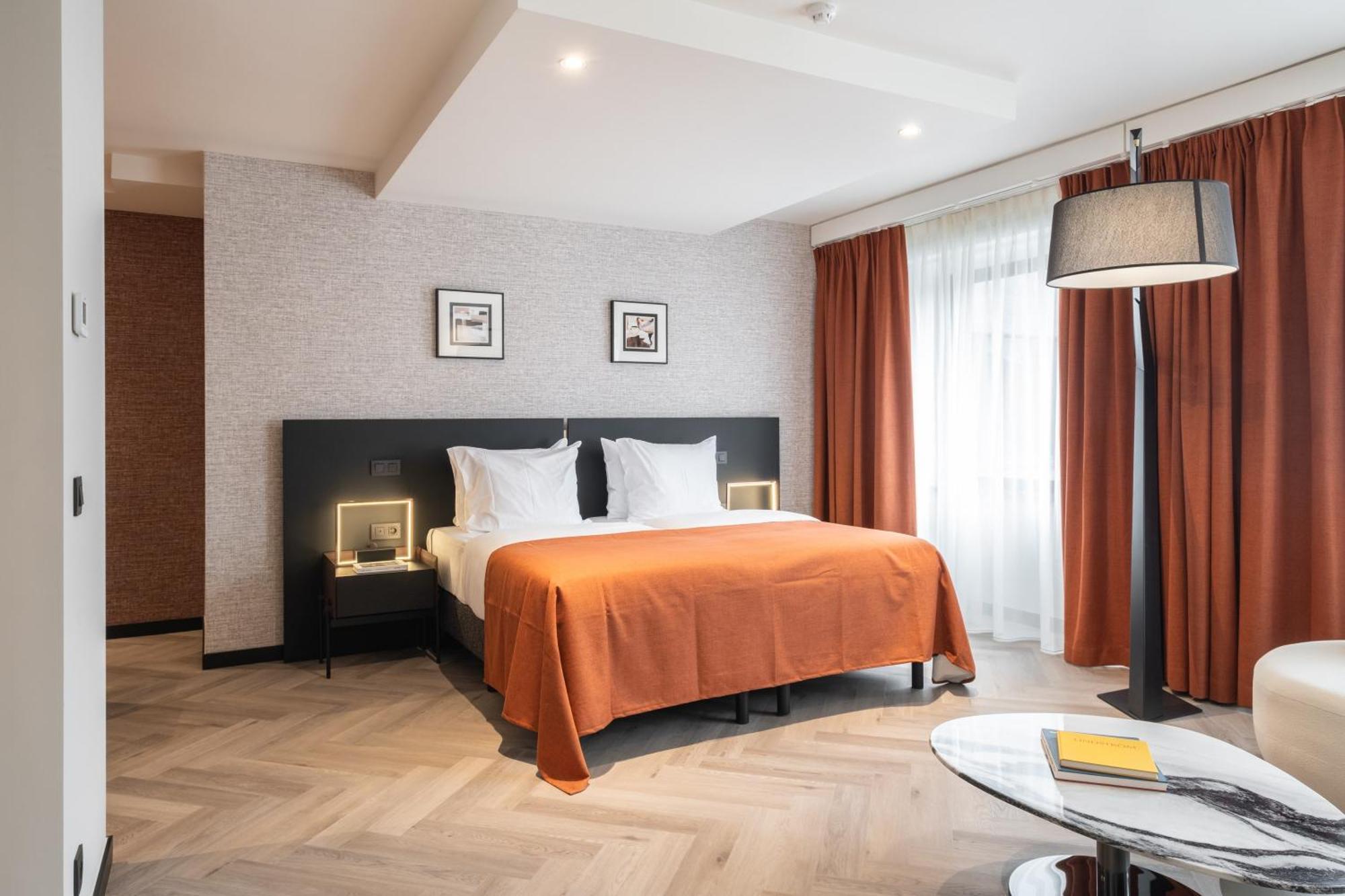 Hyllit Hotel Антверпен Экстерьер фото